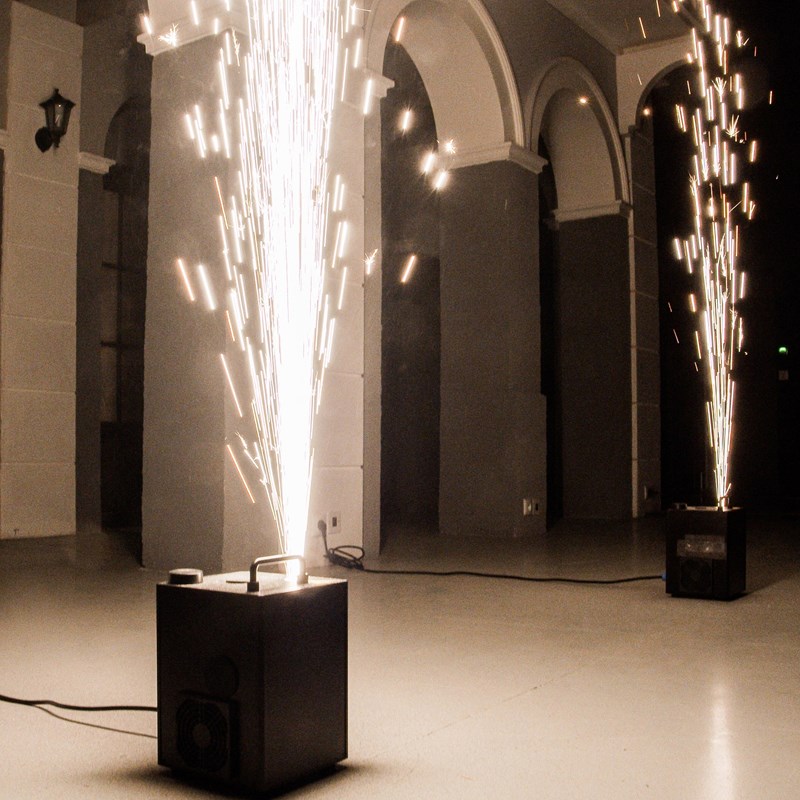 Machine à Étincelles Froides 600W - Télécommande DMX Mariage