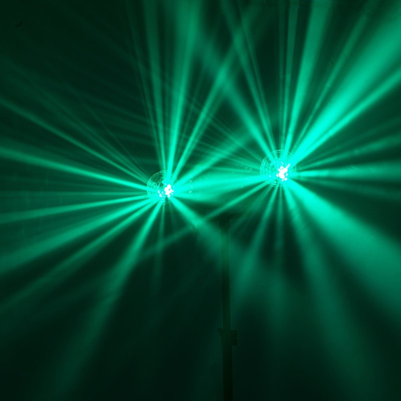 Pack jeu de lumière 4 effets LED avec pied et télécommande - EFFET PEAKSER