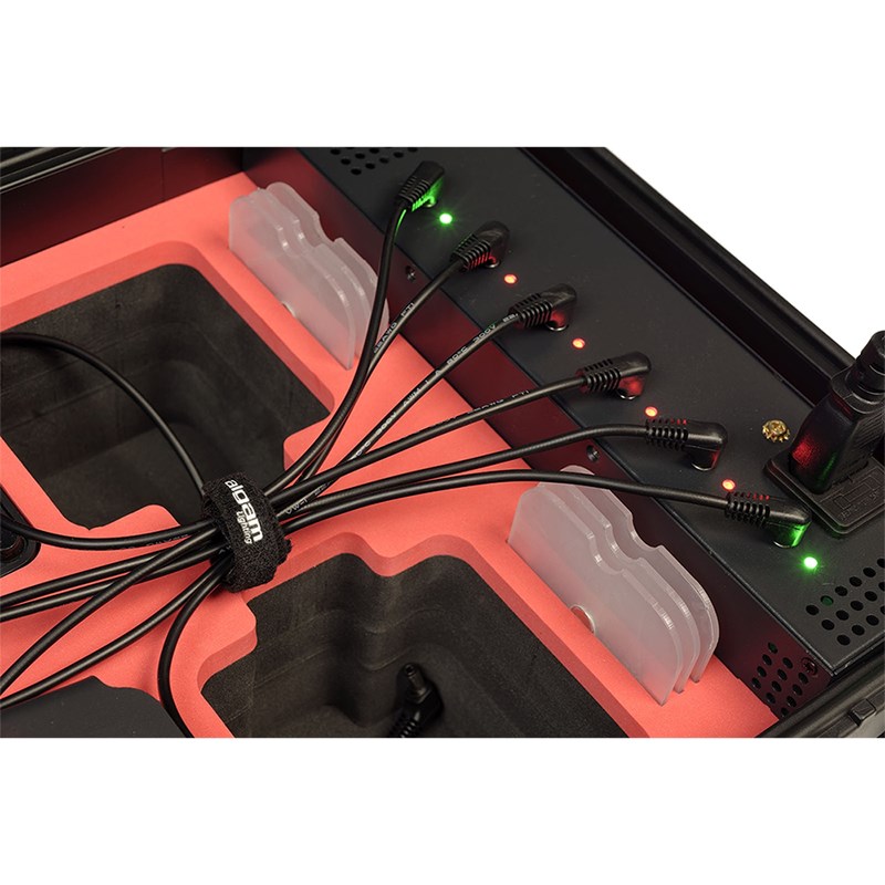 Flight case 6 PAR LED - charge intégrée + accessoires - chargement