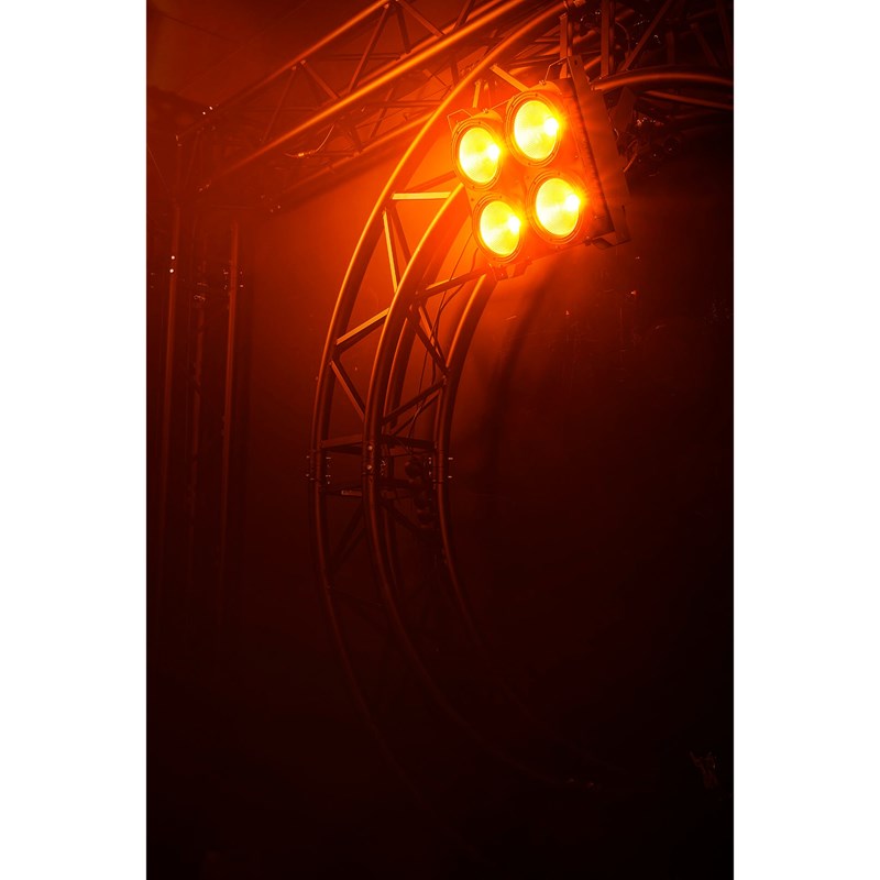 Blinder COB 4 LED 100W - Blanc Froid/Chaud Ambre scene