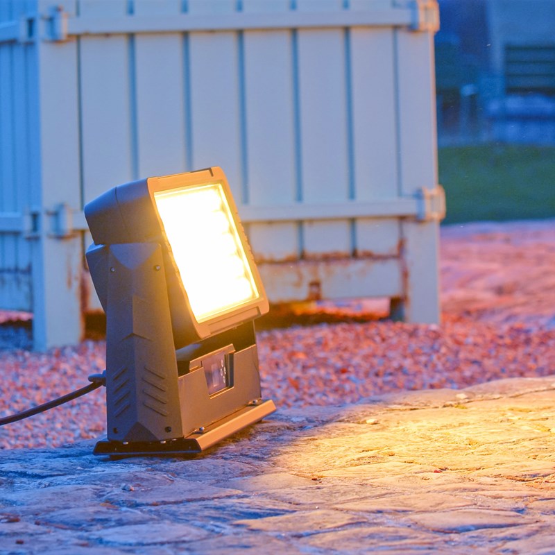 Projecteur Architectural 60x10W RGBW - DMX IP54 Étanche