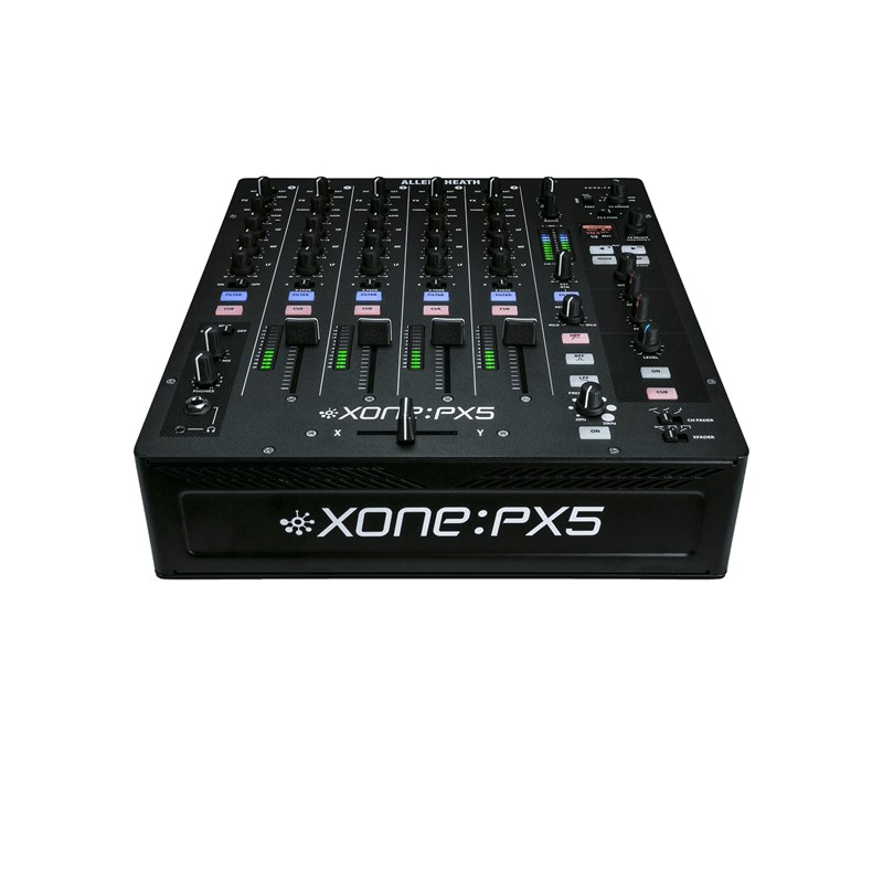 Consoles Club - 4+1 voies stéréo, 2 out stéréo avec effets - face avant