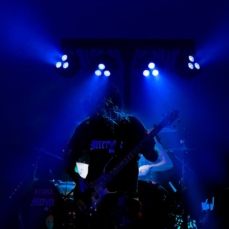 Kit 4 PAR LED RGBW sur trépied - 60W - DMX pied